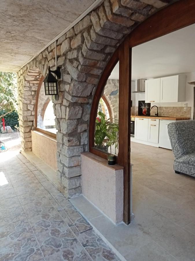 לורג Bas De Villa Au Chant Des Cigales מראה חיצוני תמונה