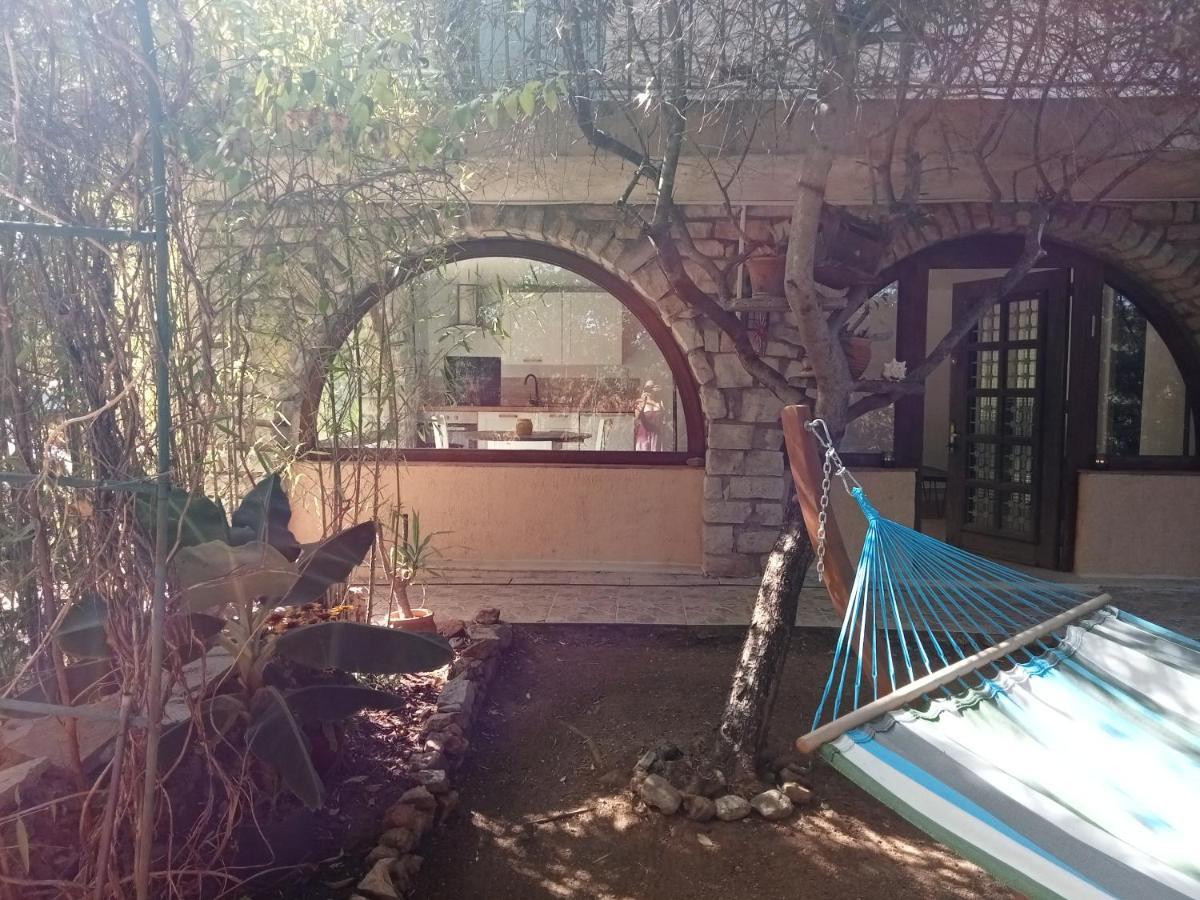 לורג Bas De Villa Au Chant Des Cigales מראה חיצוני תמונה