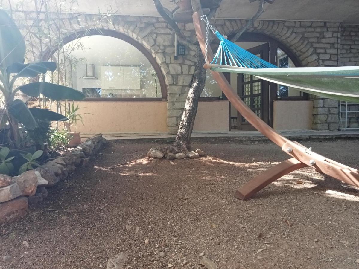 לורג Bas De Villa Au Chant Des Cigales מראה חיצוני תמונה