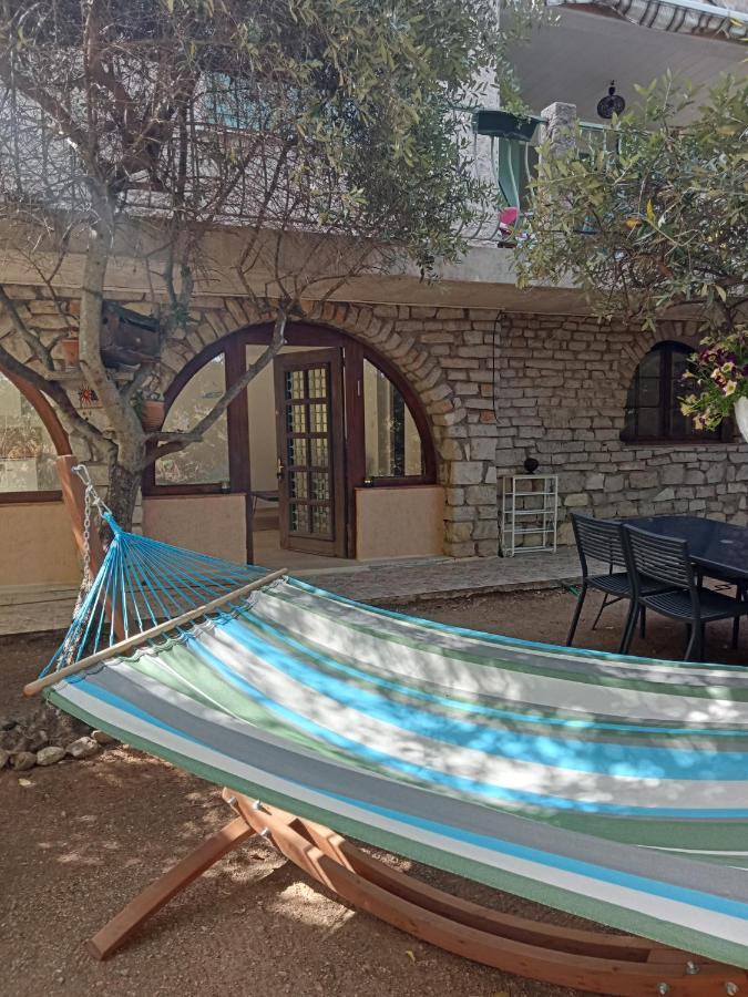 לורג Bas De Villa Au Chant Des Cigales מראה חיצוני תמונה
